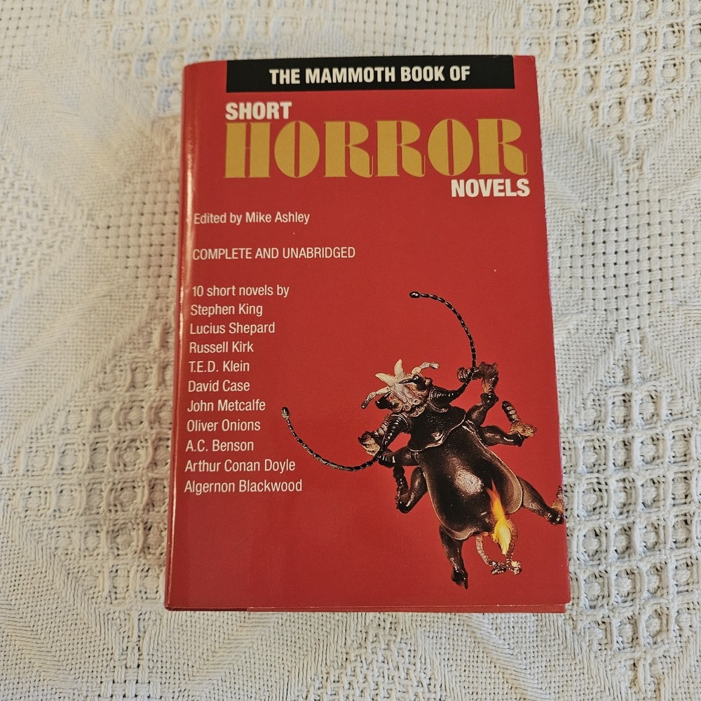 The Mammoth Book of Short Horror Novels Edited by Mike Ashley Hardcover 1988 DJ